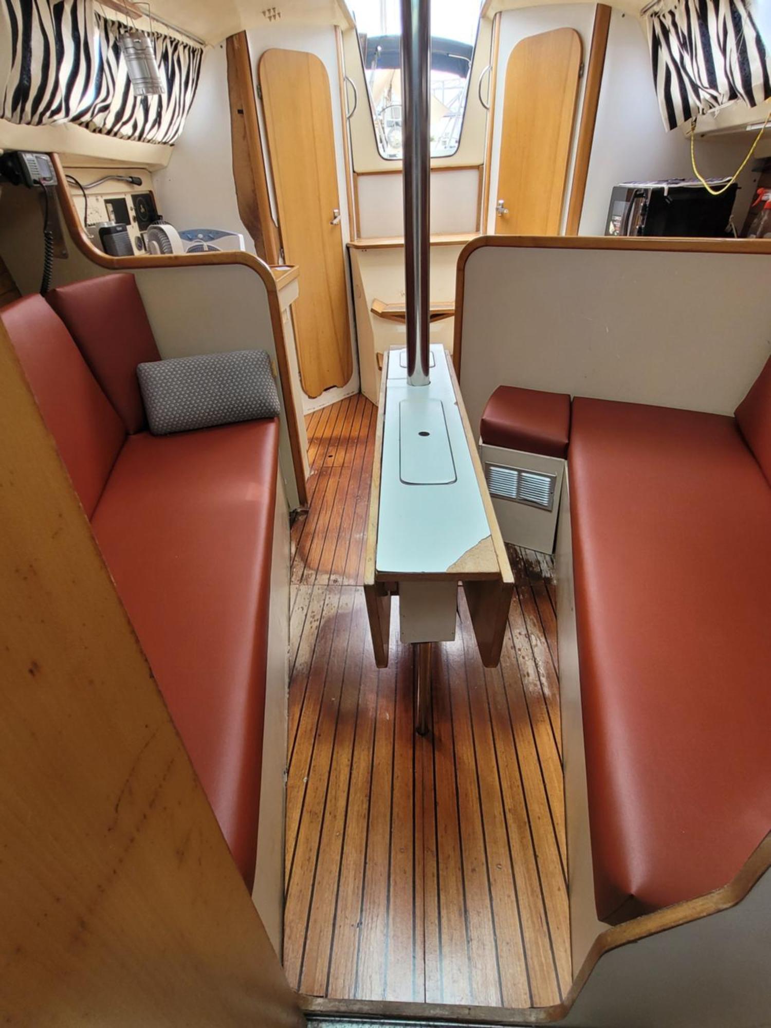 Experience On A Sailboat To Sleep *